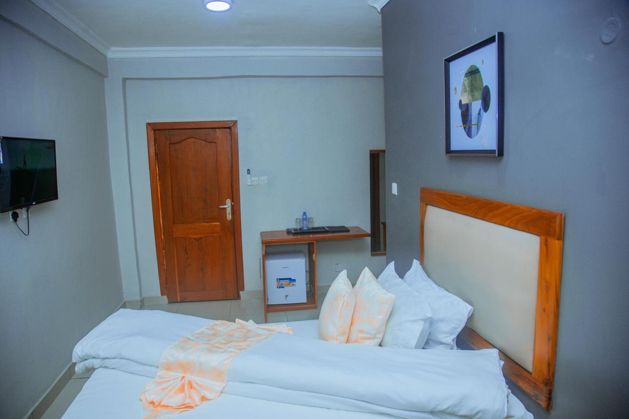 Le Grand Marie Hotel Darüsselam Dış mekan fotoğraf