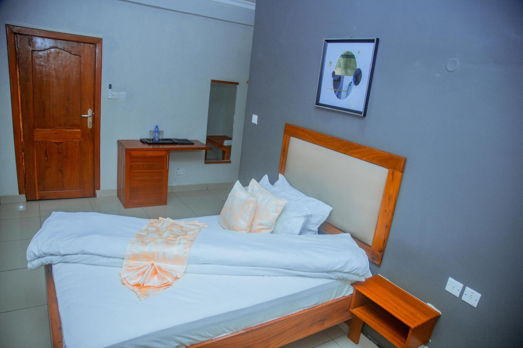Le Grand Marie Hotel Darüsselam Dış mekan fotoğraf