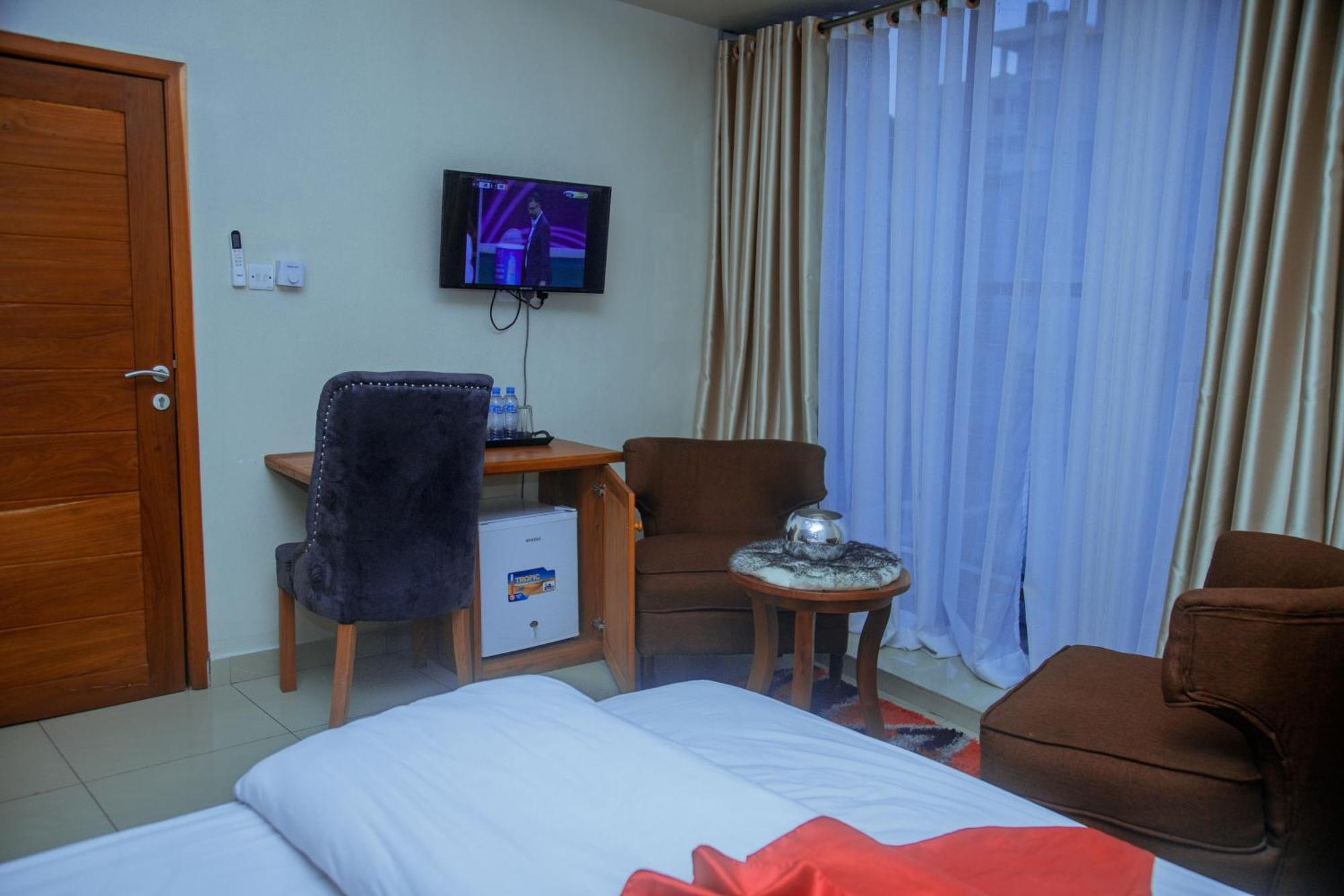 Le Grand Marie Hotel Darüsselam Dış mekan fotoğraf