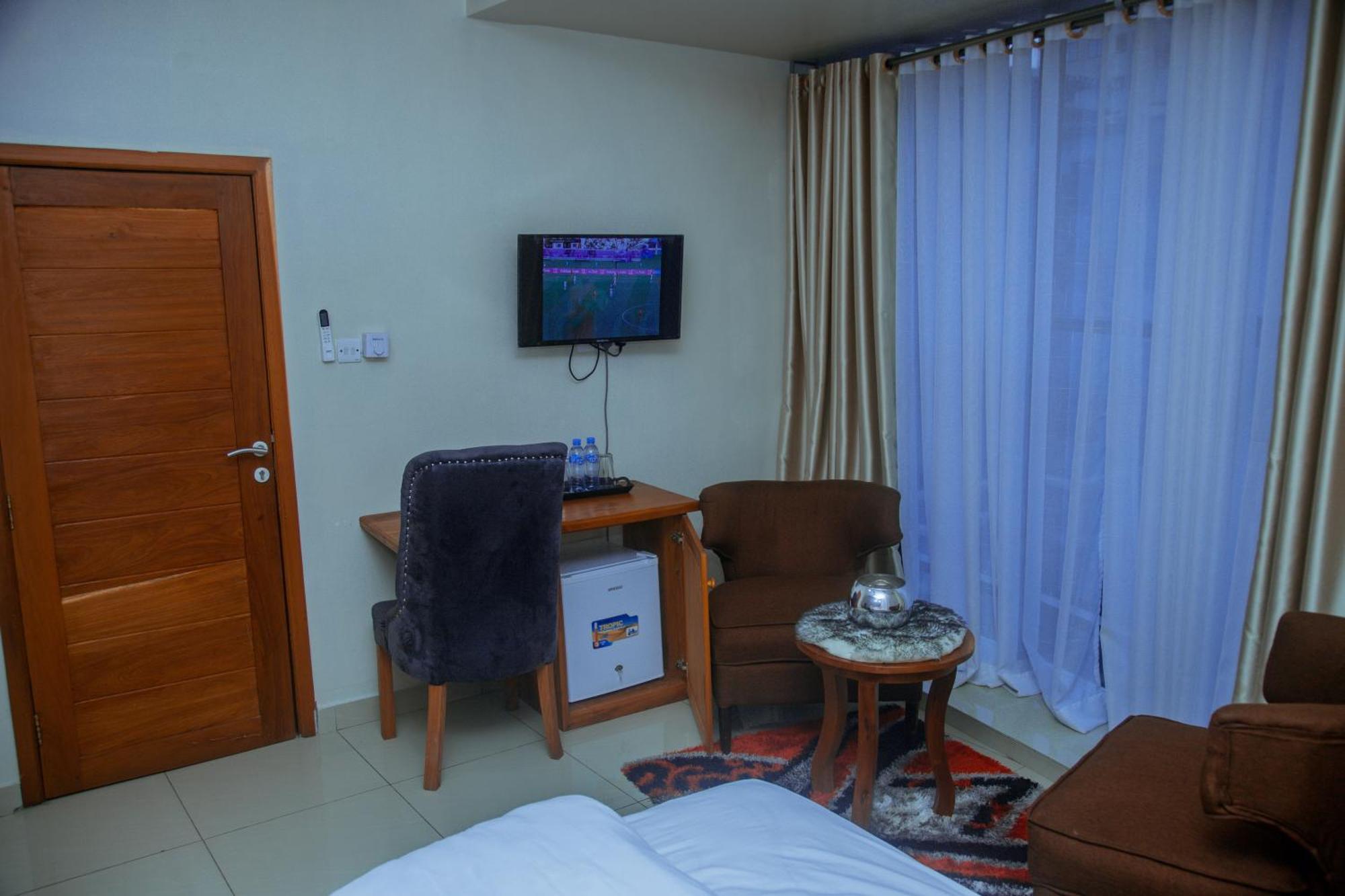 Le Grand Marie Hotel Darüsselam Dış mekan fotoğraf