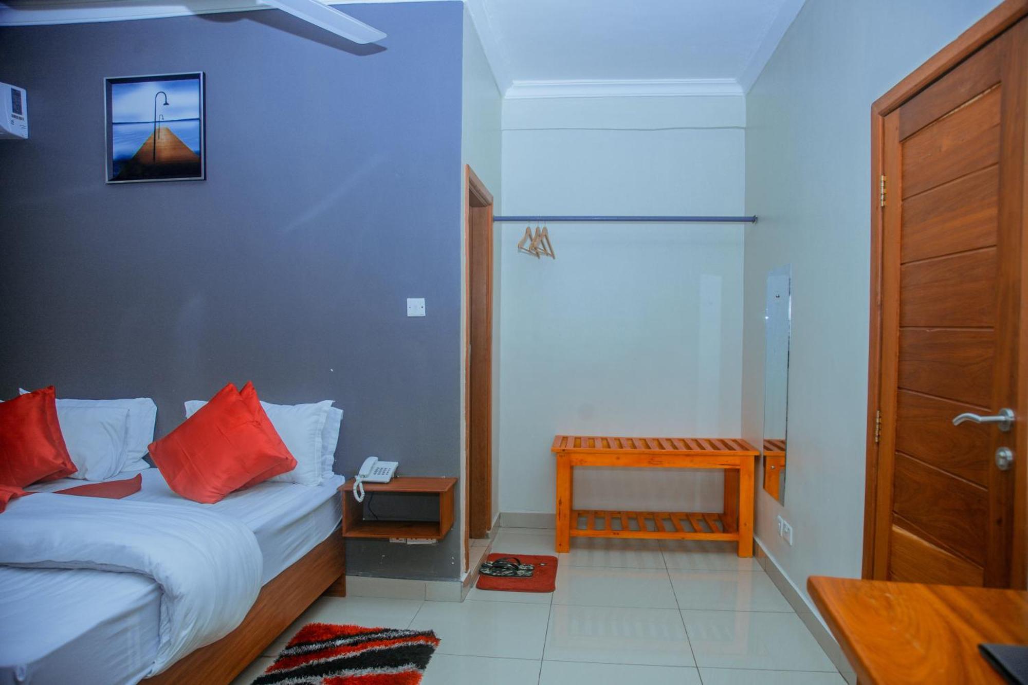 Le Grand Marie Hotel Darüsselam Dış mekan fotoğraf