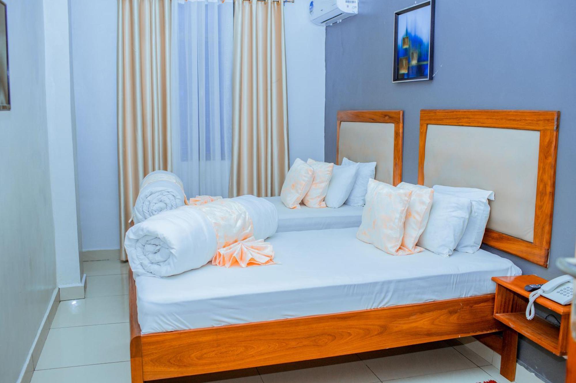 Le Grand Marie Hotel Darüsselam Dış mekan fotoğraf